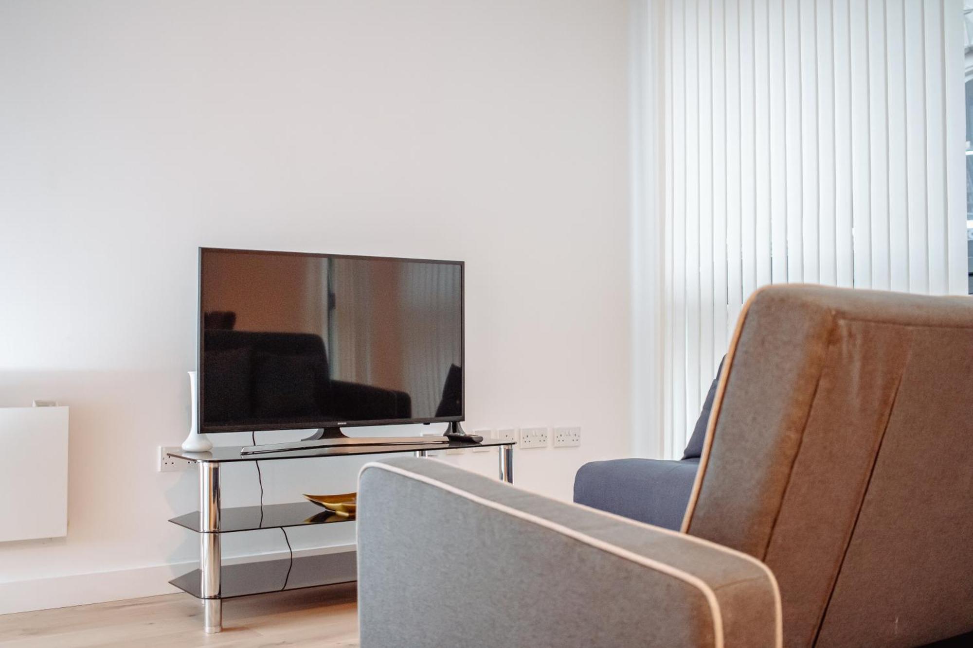 Central & Spacious, Sleeps 8, Perfect For Groups Leeds  Exterior photo